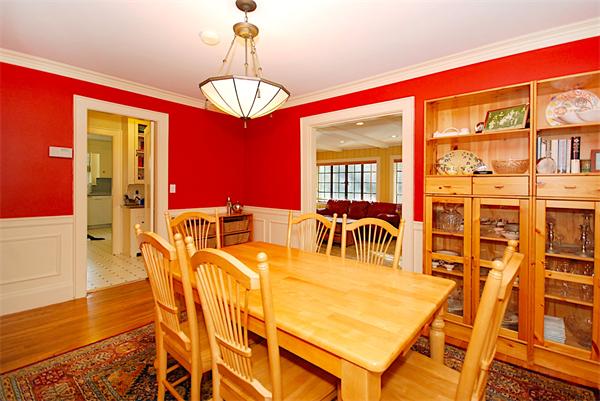 189 Carlton Road Newton, MA 02468 - Photo 20 of 30