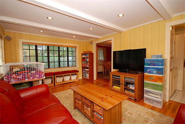 189 Carlton Road Newton, MA 02468 - Photo 23 of 30