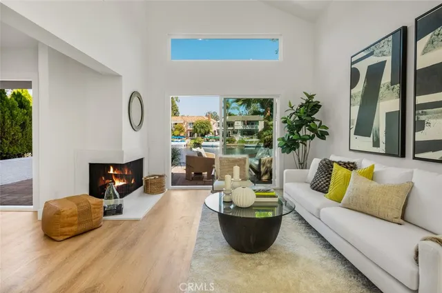 $1,825,000 | 22627 Lakeside Lane, Lake Forest, CA 92630