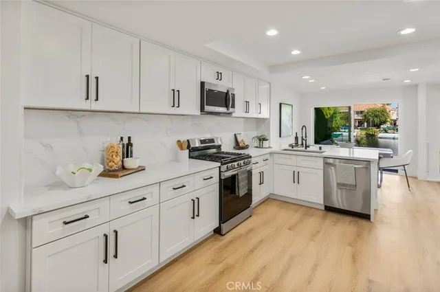 $1,825,000 | 22627 Lakeside Lane, Lake Forest, CA 92630