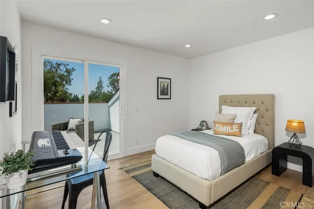 $1,825,000 | 22627 Lakeside Lane, Lake Forest, CA 92630