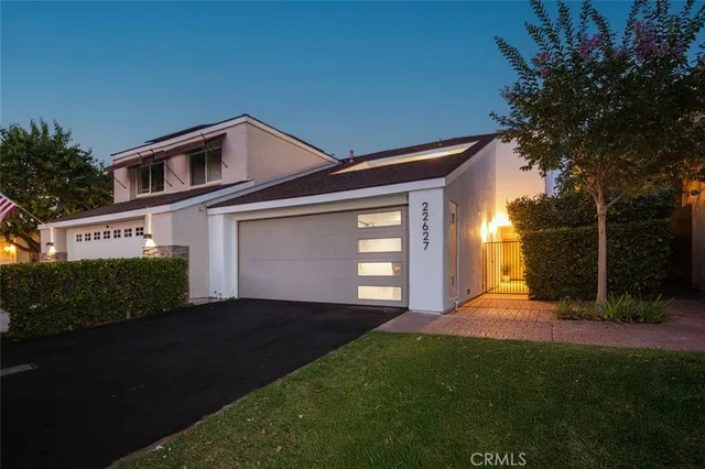 $1,825,000 | 22627 Lakeside Lane, Lake Forest, CA 92630