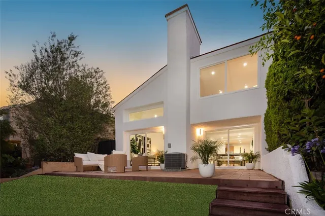 $1,825,000 | 22627 Lakeside Lane, Lake Forest, CA 92630