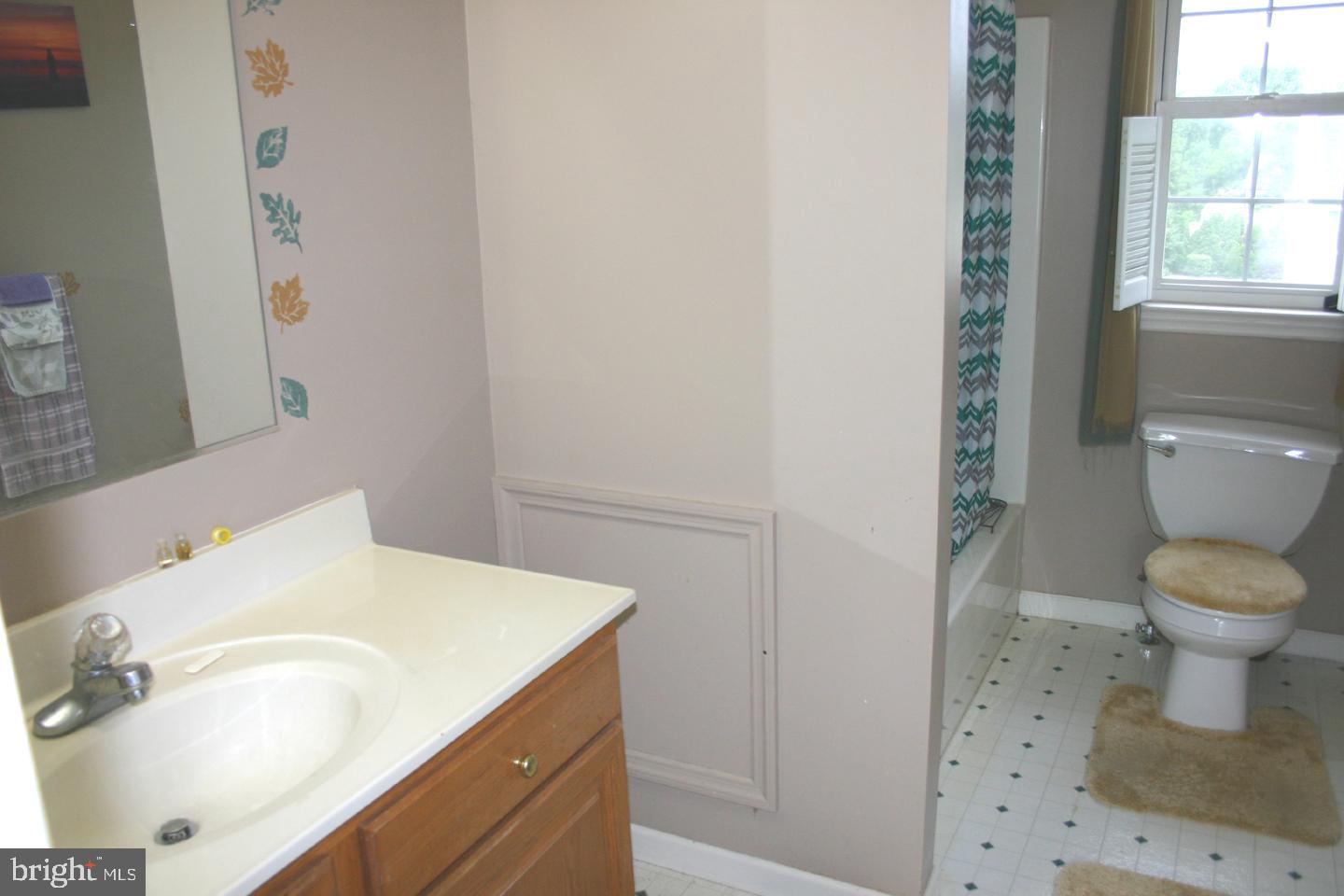 4540 Hillside Road Reading, PA 19606 - Photo 22 of 51 Private Full Bath in Master Suite with tub/shower