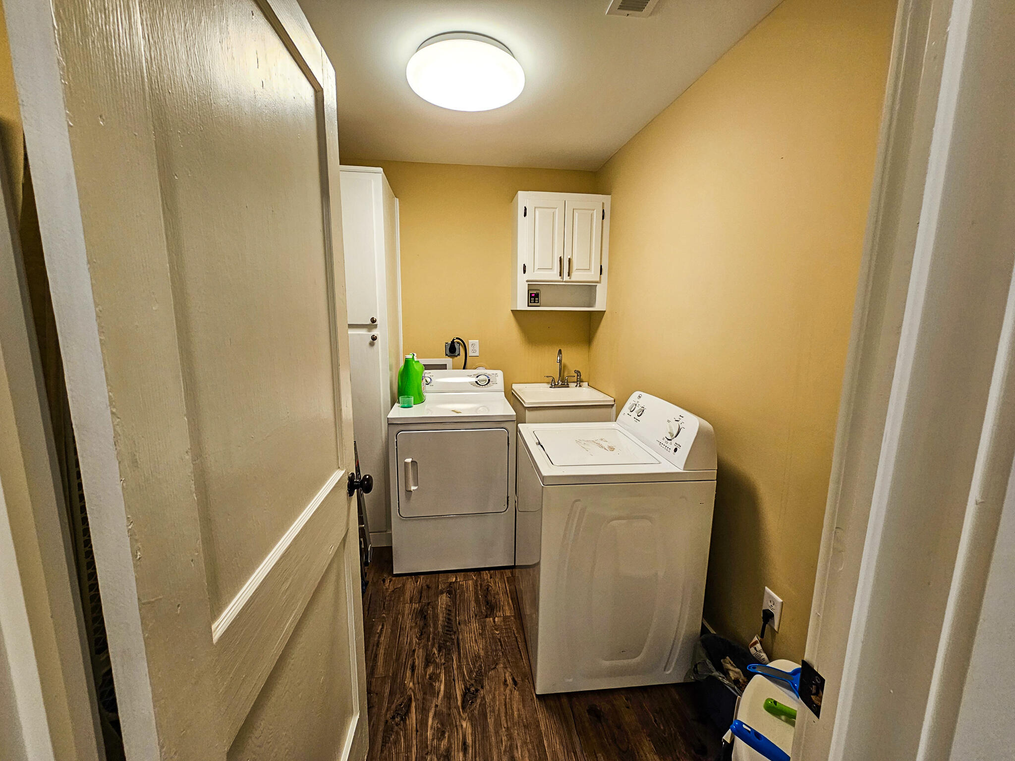 212 Hickory Street Walterboro, SC 29488 - Photo 39 of 39 20240719_143509