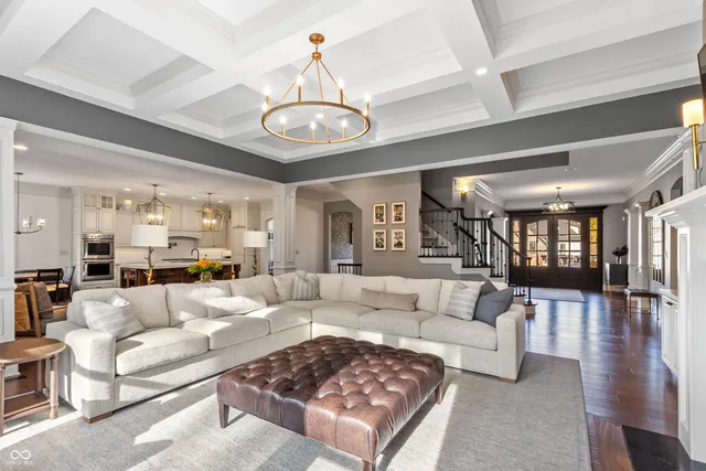 $2,500,000 | 6900 Oldfields Lane, Zionsville, IN 46077