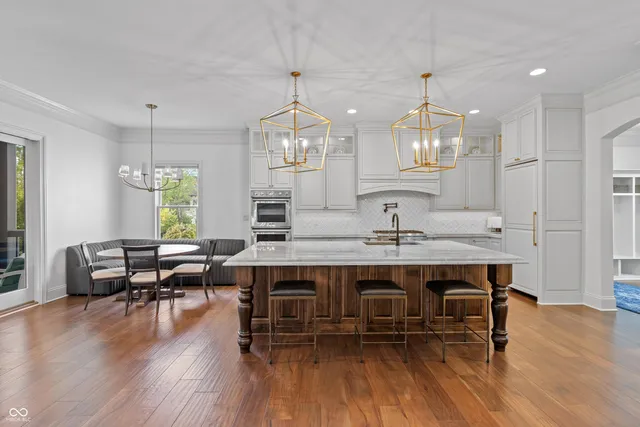 $2,500,000 | 6900 Oldfields Lane, Zionsville, IN 46077