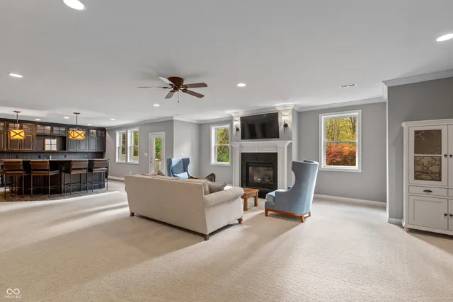 $2,500,000 | 6900 Oldfields Lane, Zionsville, IN 46077