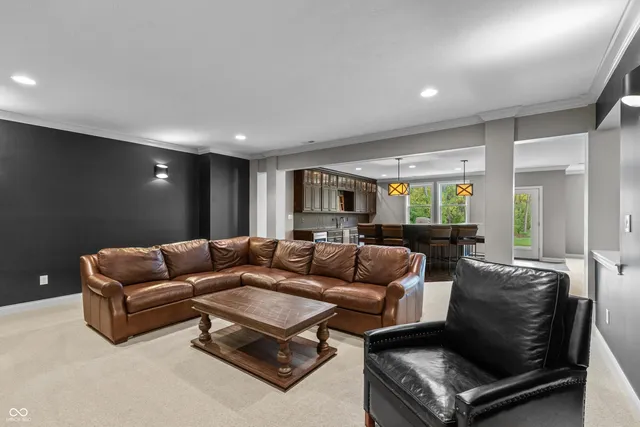 $2,500,000 | 6900 Oldfields Lane, Zionsville, IN 46077