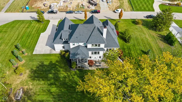 $2,500,000 | 6900 Oldfields Lane, Zionsville, IN 46077