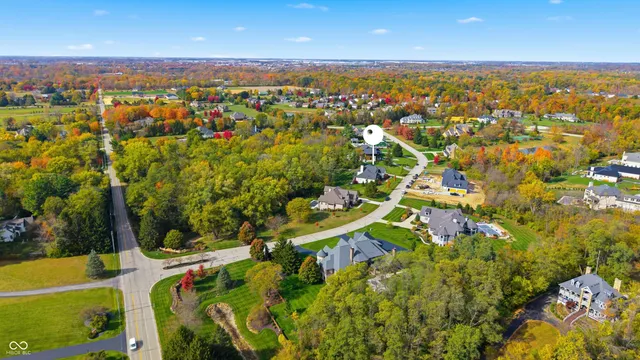 $2,500,000 | 6900 Oldfields Lane, Zionsville, IN 46077