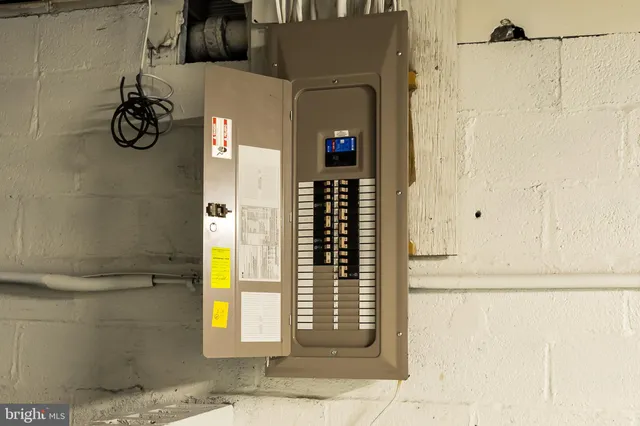 a view of a room with an empty space