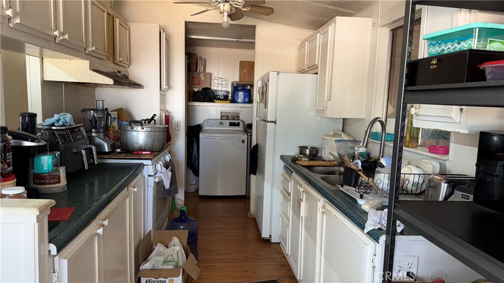 39100 Desert View Road Newberry Springs, CA 92365 - Photo 8 of 51 Gallery Image 8