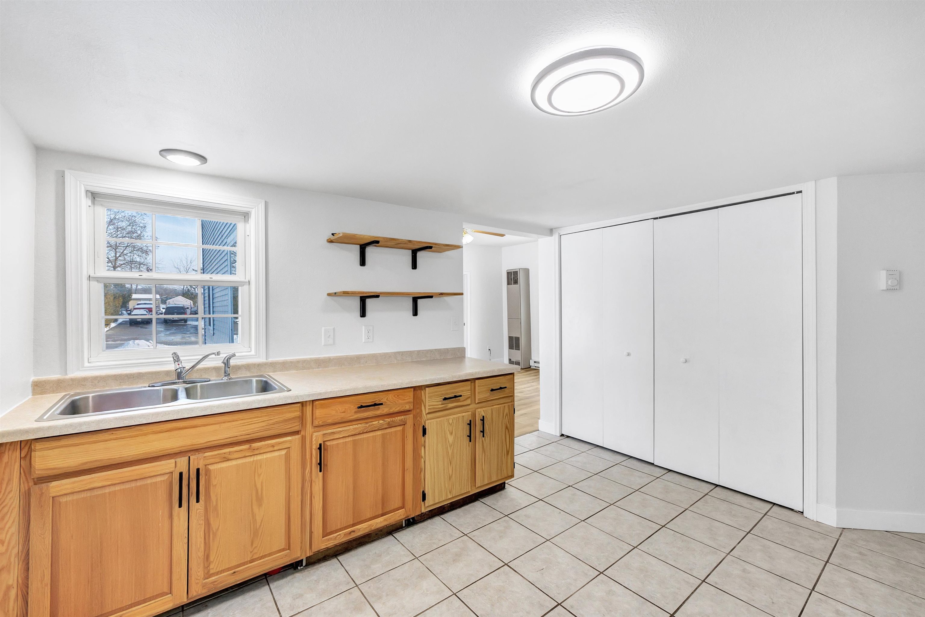 219 South Maple Avenue Oconto Falls, WI 54154 - Photo 8 of 29