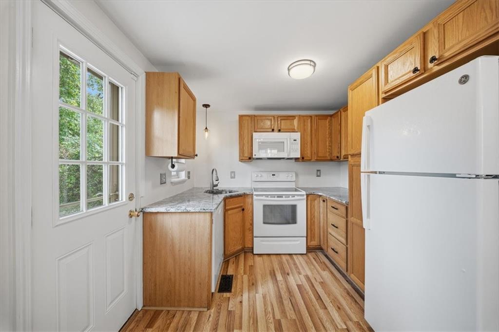 1945 Bower Hill Road Pittsburgh, PA 15243 - Photo 10 of 29 Gallery Image 10