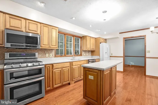 $584,999 | 7 Dinwiddie Court, Fredericksburg, VA 22405