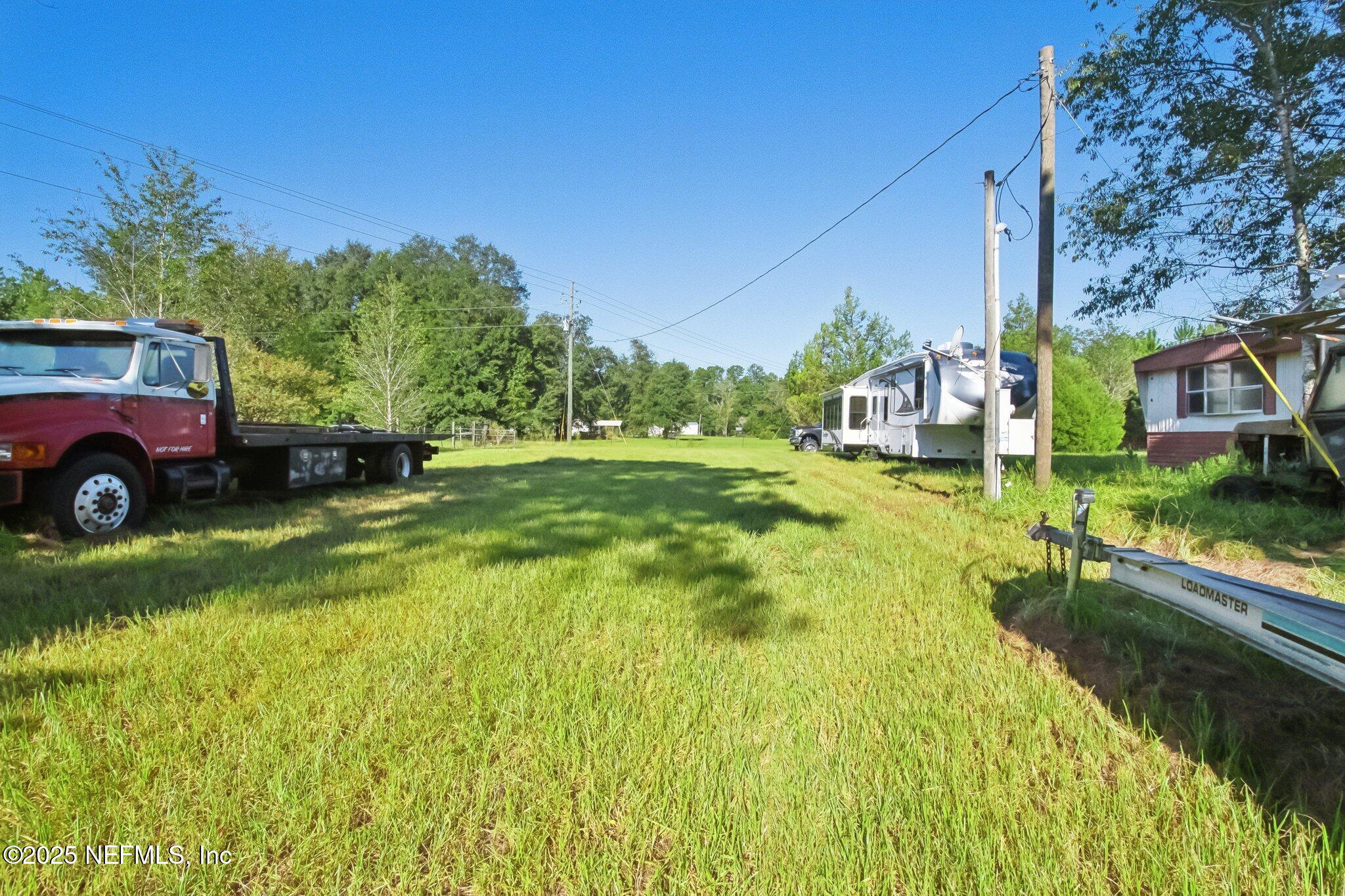 37116 Power Drive Hilliard, FL 32046 - Photo 5 of 23 8-web-or-mls-Power Dr-S0509-008