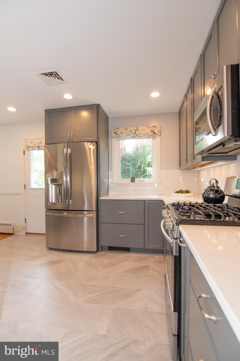 2407 North Rockingham Street Arlington, VA 22207 - Photo 36 of 83 Kitchen