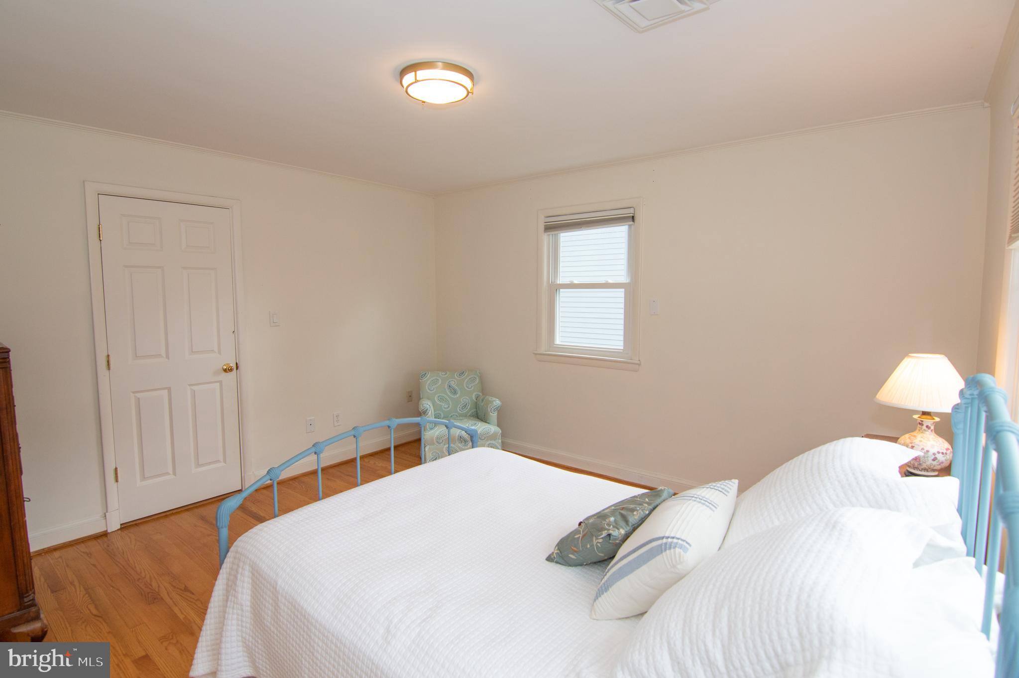 2407 North Rockingham Street Arlington, VA 22207 - Photo 40 of 83 Upper Level 1 Bedroom (#2)