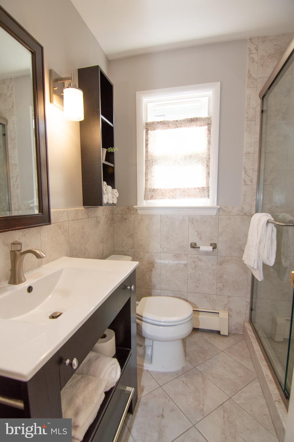2407 North Rockingham Street Arlington, VA 22207 - Photo 42 of 83 Upper Level 1 Full Bath
