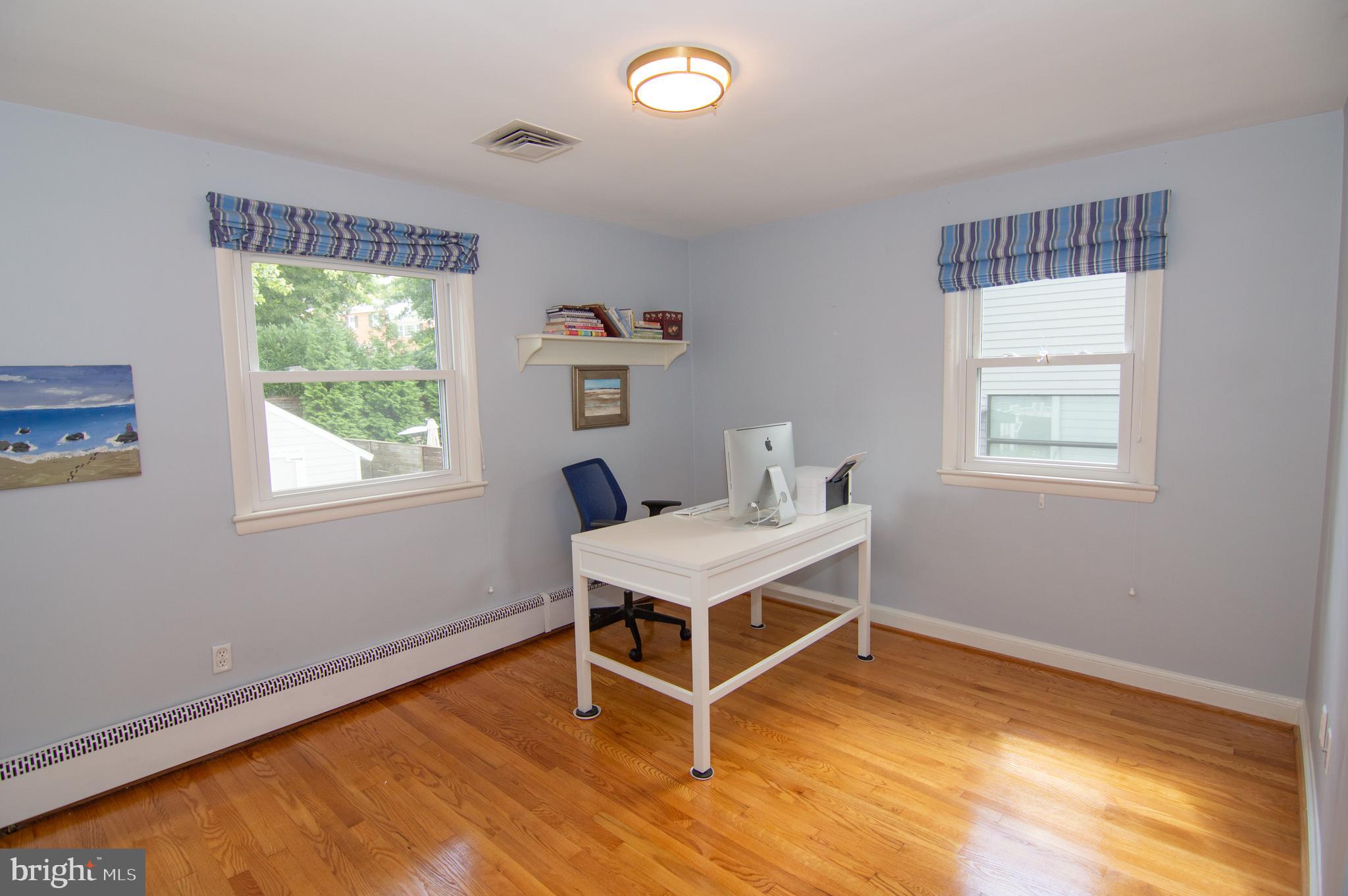 2407 North Rockingham Street Arlington, VA 22207 - Photo 44 of 83 Upper Level 1 Bedroom (#3)