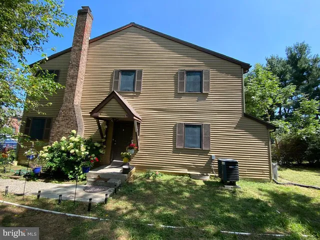 $399,999 | 1024 Gates Place, Warminster, PA 18974