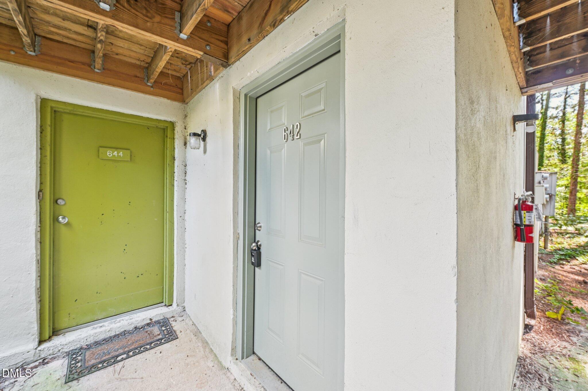 642 Pine Ridge Place Raleigh, NC 27609 - Photo 2 of 28