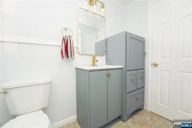 $2,300 | 142 Maple Avenue, Unit 2, Woodland Park, NJ 07424