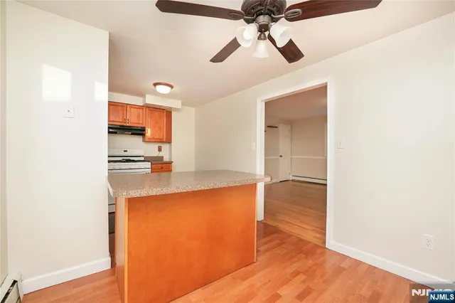 $2,300 | 142 Maple Avenue, Unit 2, Woodland Park, NJ 07424