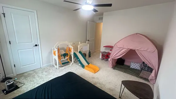 $3,250 | 24453 West Kroll Drive, Plainfield, IL 60585