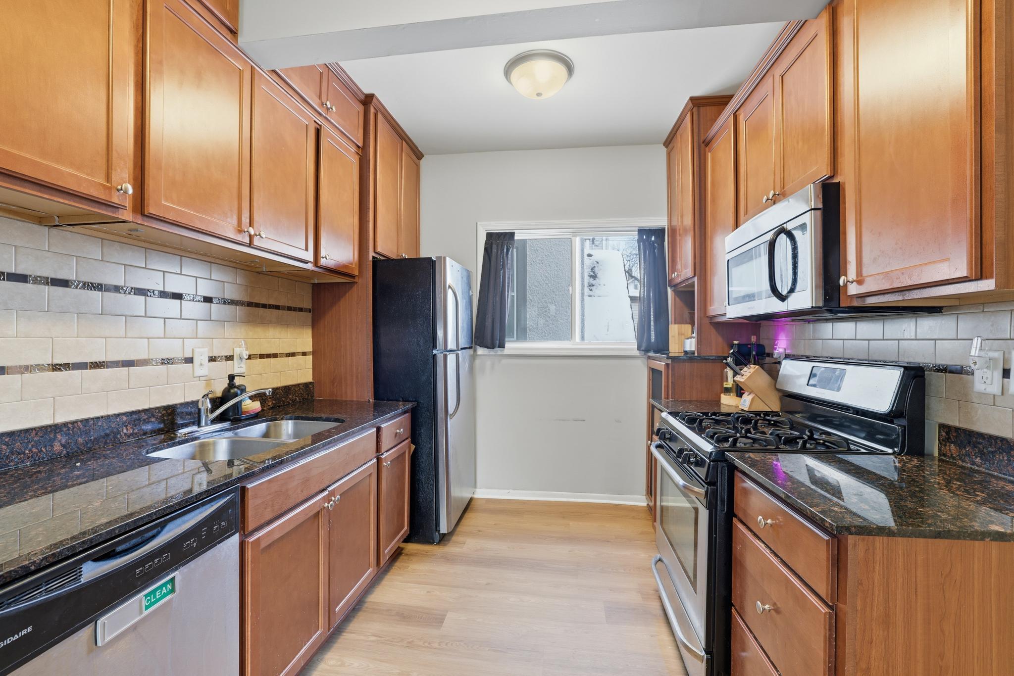 649 Northeast Madison Street Minneapolis, MN 55413 - Photo 14 of 48