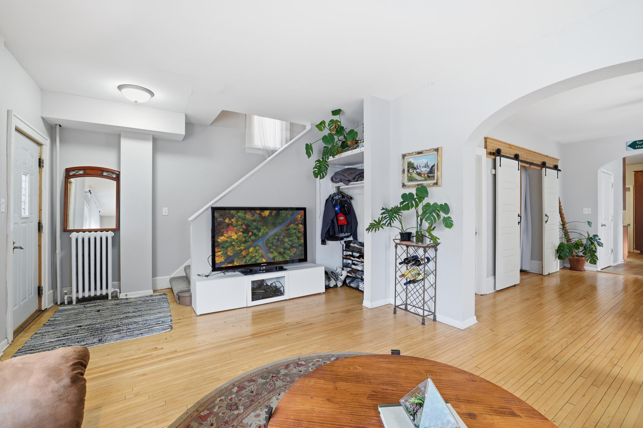 649 Northeast Madison Street Minneapolis, MN 55413 - Photo 3 of 48