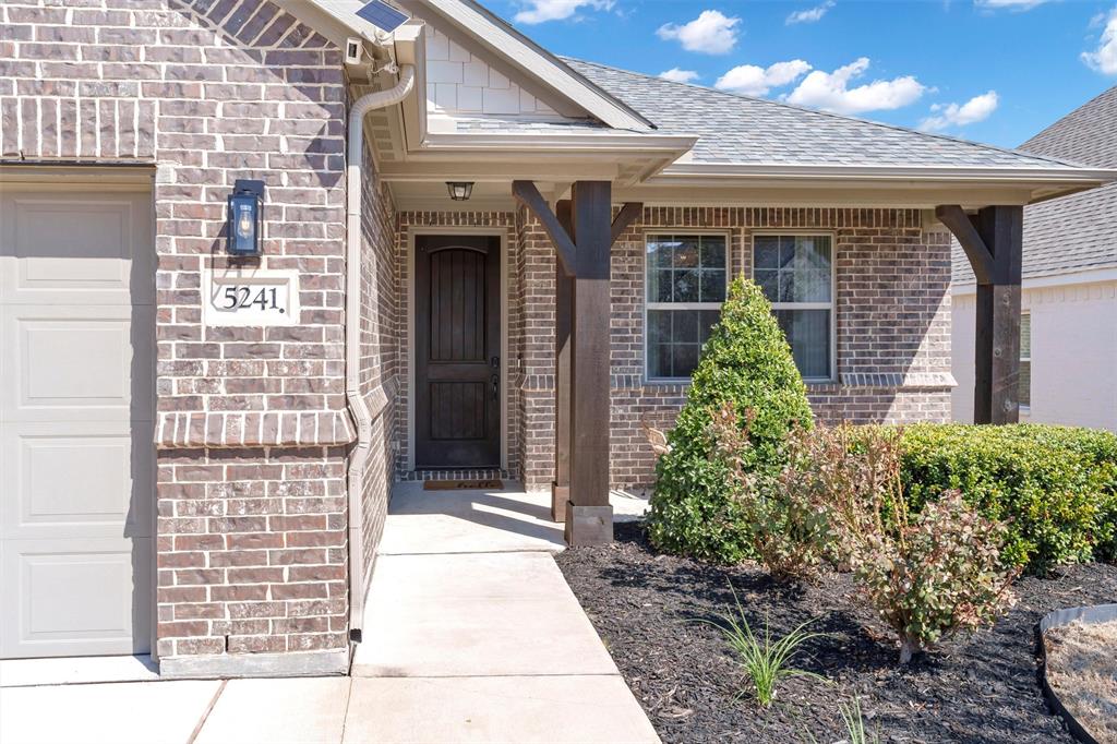 5241 Ranchero Trail Fort Worth, TX 76126 - Photo 3 of 29 a front view of a house