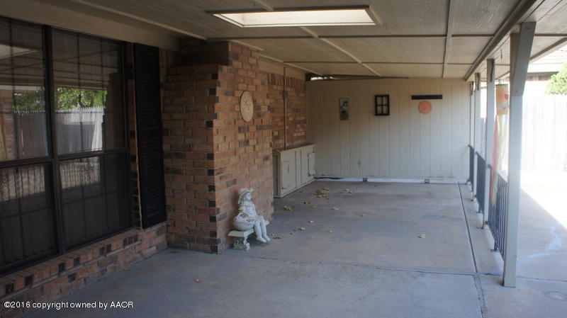 7261 Bayswater Road Amarillo, TX 79109 - Photo 15 of 19 Back Patio