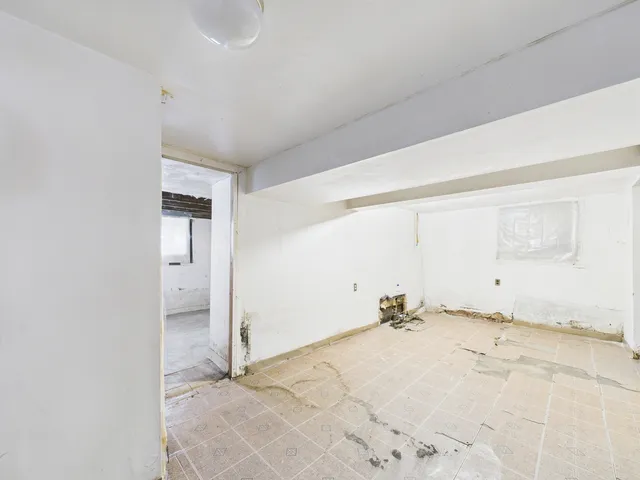 $174,900 | 5830 West Race Avenue, Chicago, IL 60644