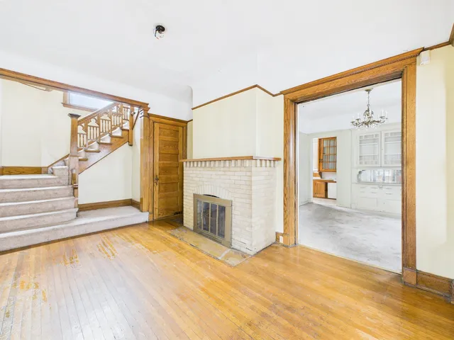 $174,900 | 5830 West Race Avenue, Chicago, IL 60644