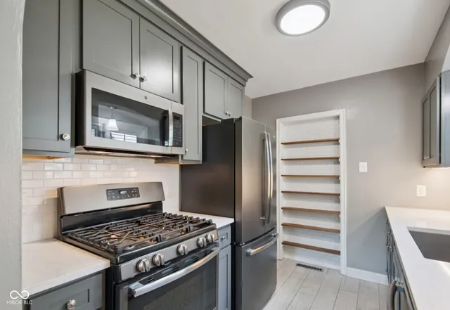 $287,500 | 2309 Pearl Street, Columbus, IN 47201