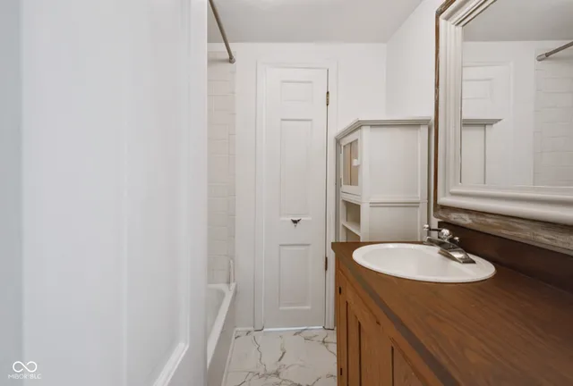 $287,500 | 2309 Pearl Street, Columbus, IN 47201