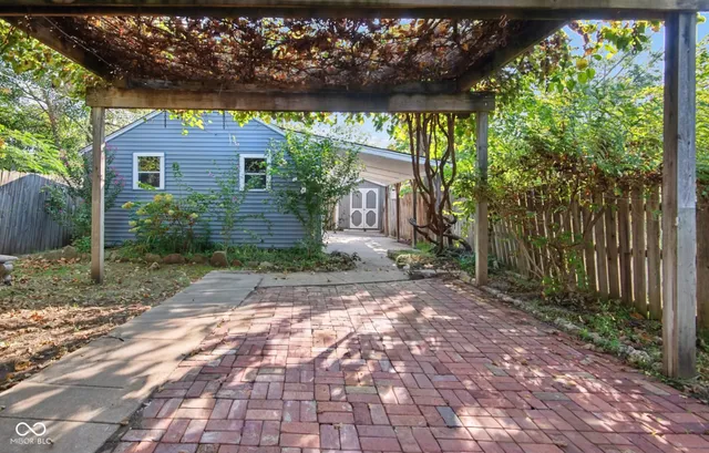 $287,500 | 2309 Pearl Street, Columbus, IN 47201