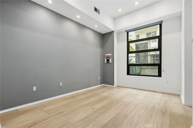 $895,000 | 133 The Promenade North, Unit 118, Long Beach, CA 90802