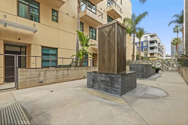 $895,000 | 133 The Promenade North, Unit 118, Long Beach, CA 90802
