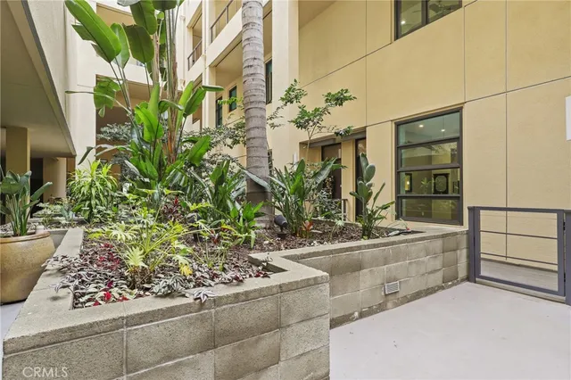 $895,000 | 133 The Promenade North, Unit 118, Long Beach, CA 90802