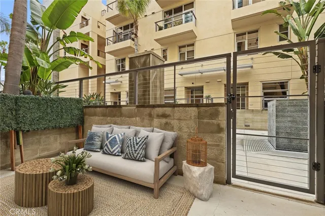 $895,000 | 133 The Promenade North, Unit 118, Long Beach, CA 90802