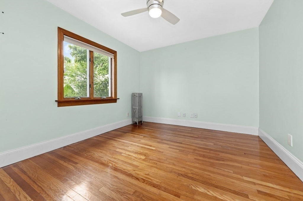 42 Pilgrim Road Medford, MA 02155 - Photo 19 of 36