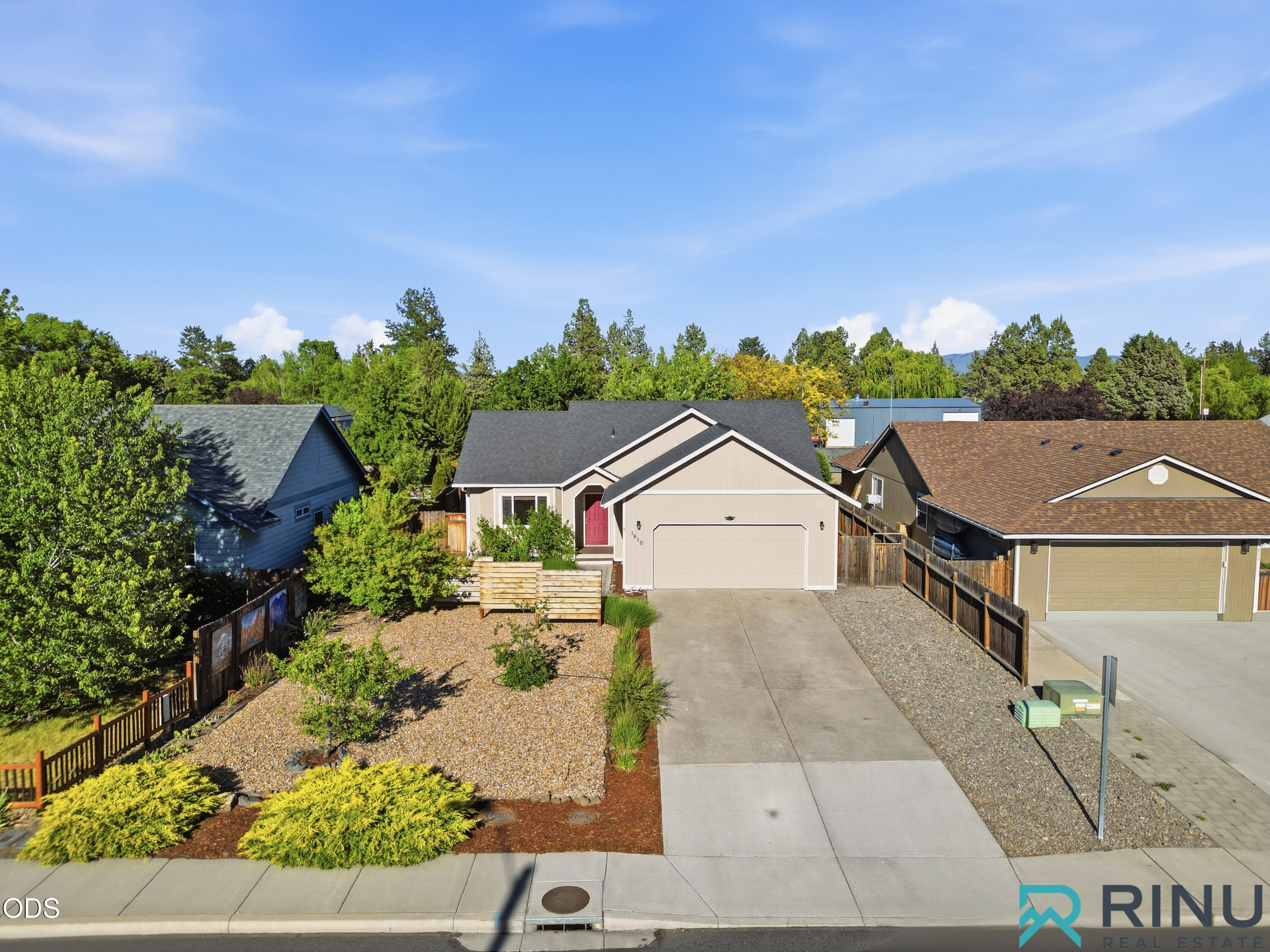 1810 Southwest 27th Street Redmond, OR 97756 - Photo 50 of 53