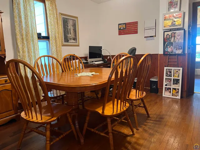 $168,900 | 111 Pearl Street, Cottonwood Falls, KS 66845