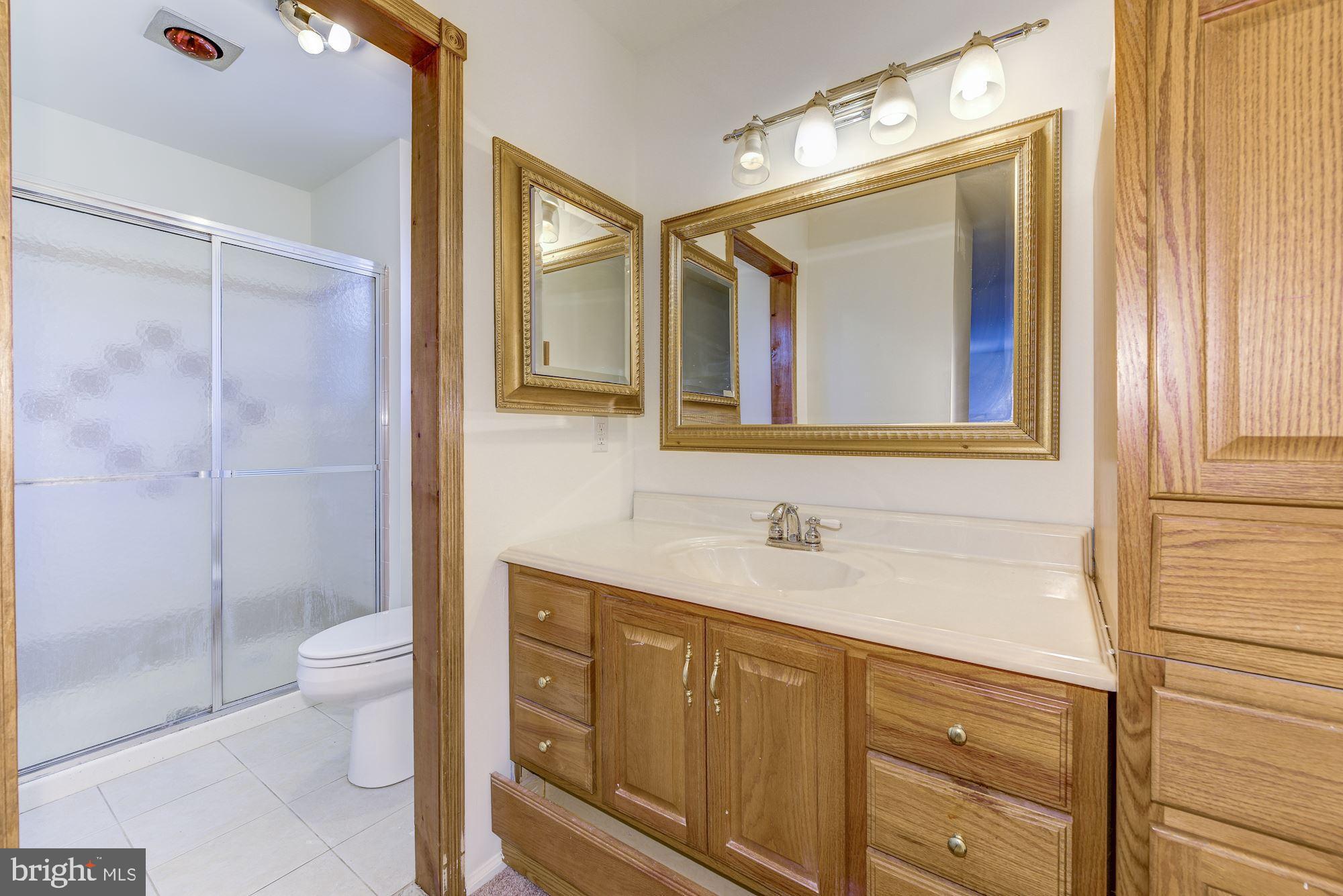 1606 Rivers Edge Drive Delanco, NJ 08075 - Photo 26 of 38 Master Bath