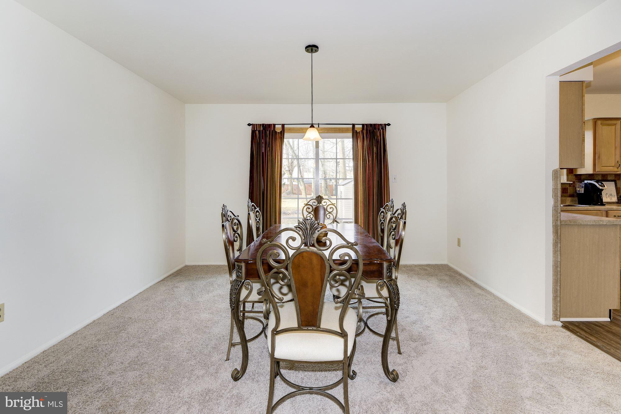 1606 Rivers Edge Drive Delanco, NJ 08075 - Photo 9 of 38 Dining Room
