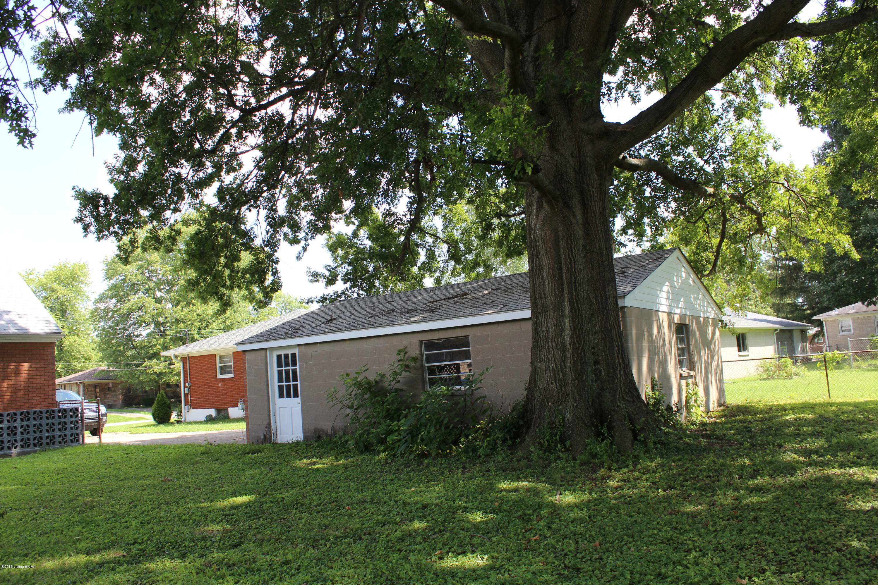 3104 Wayne Road Louisville, KY 40216 - Photo 27 of 32 IMG_0493