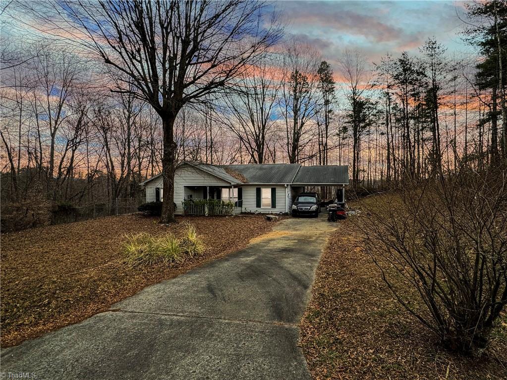 5761 Davis Road Walkertown, NC 27051 - Photo 1 of 20 Gallery Image 1